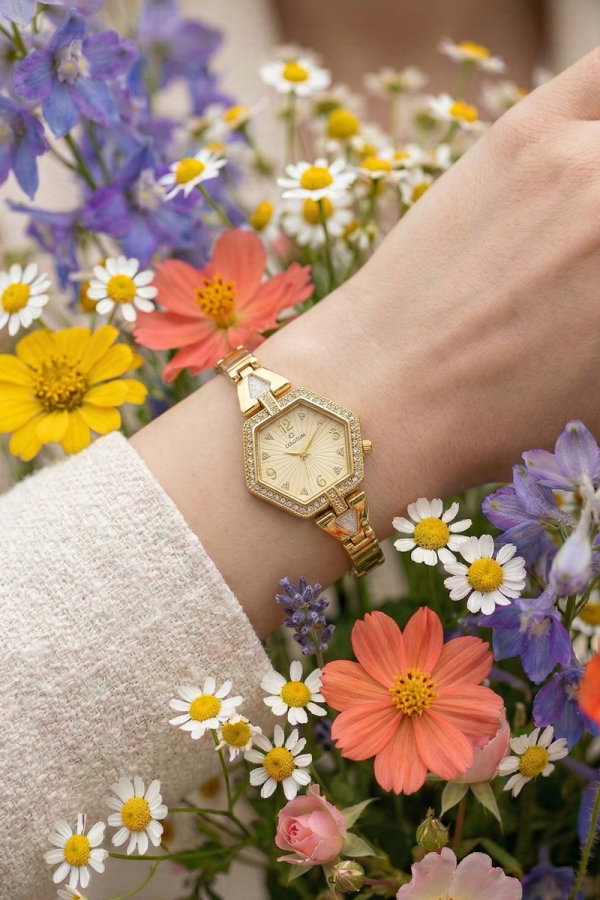 Modaselvim CLOCK Accessory 8762CLSK1184 Gold