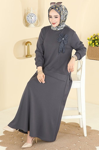 moda selvim Çiçek Aksesuarlı Etekli Takım 2601TPK1167 Antrasit - Thumbnail