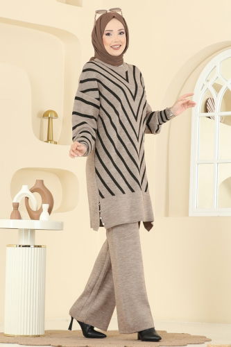 A.Y.D. - طقم بيج فاتح 2755AYD574