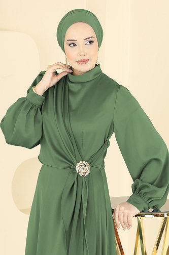 moda selvim Saten Broş Detaylı Abiye 5803EDFK1198 Haki - Thumbnail