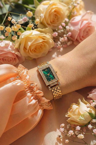 moda selvim Zarif Taş Detaylı Saat 9074CLSK1184 Gold&Zümrüt - Thumbnail